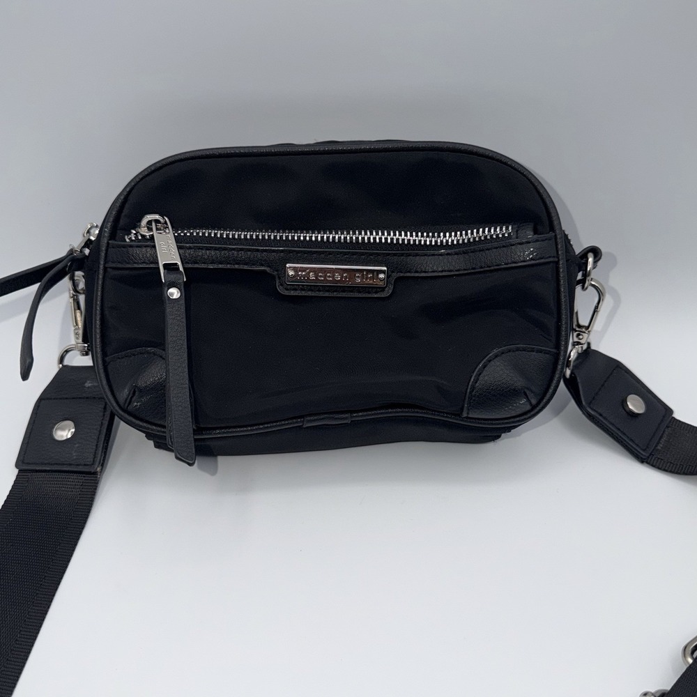 Madden Girl Black Crossbody Bag Front Zip Pocket Silver-Tone Hardware Causal